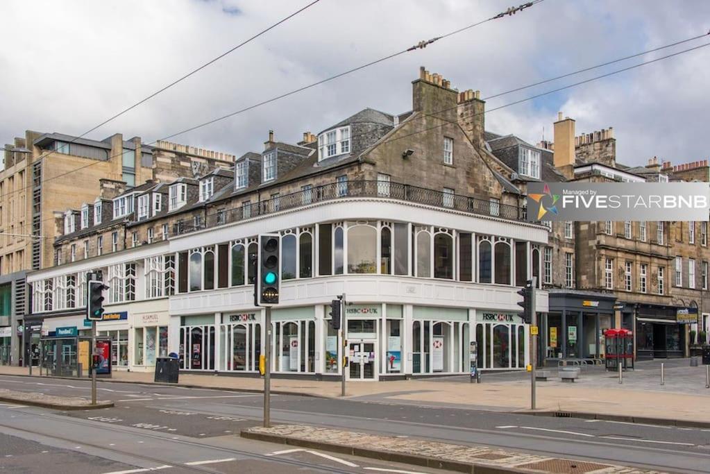 Cool Urban Apartment With Stunning Castle Views Edinburg Exteriör bild