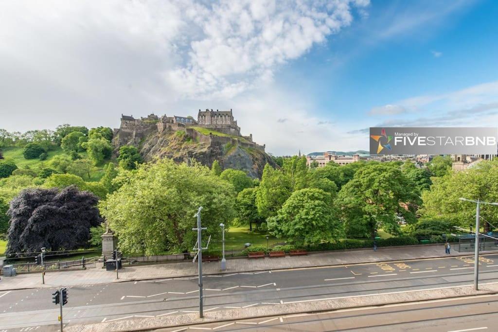 Cool Urban Apartment With Stunning Castle Views Edinburg Exteriör bild