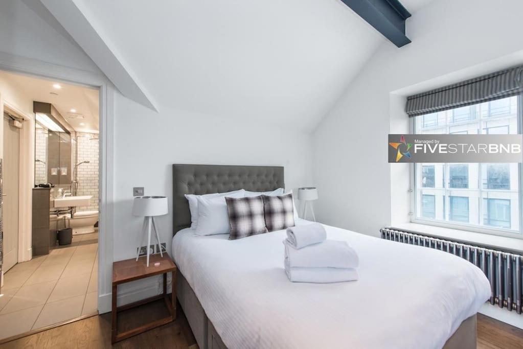 Cool Urban Apartment With Stunning Castle Views Edinburg Exteriör bild